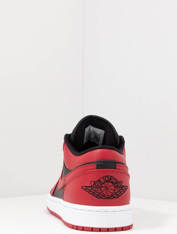 Jordan Nízke tenisky 'AIR JORDAN 1' červená / čierna