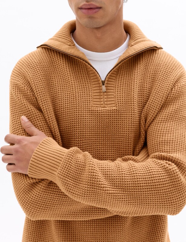 Celio Mewafftle sveter s rolákom