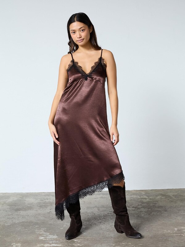 SISTERS POINT Šaty 'ELLEN' tmavohnedá / čierna