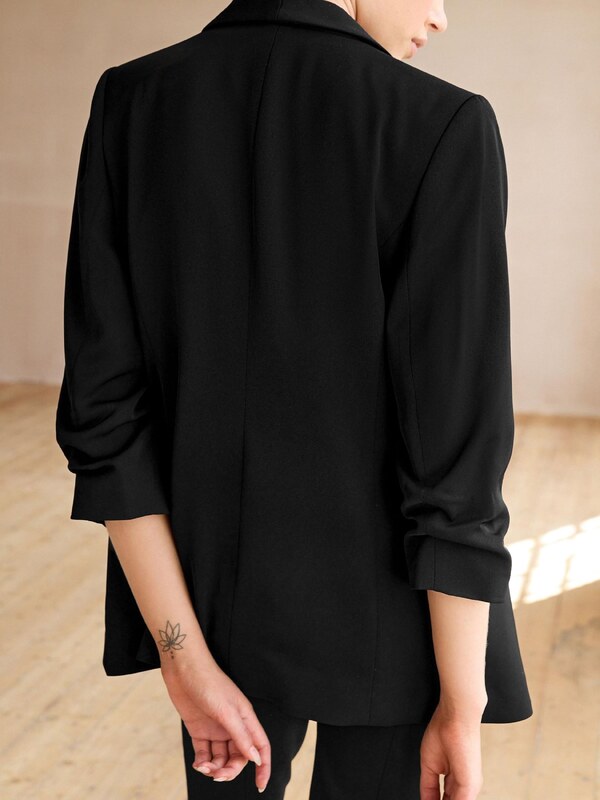 Next Blejzer čierna