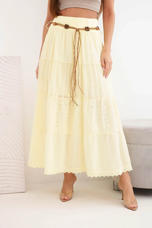 K-Fashion Dámska maxi bavlnená sukňa s čipkovou výšivkou a elastickým pásom žltá