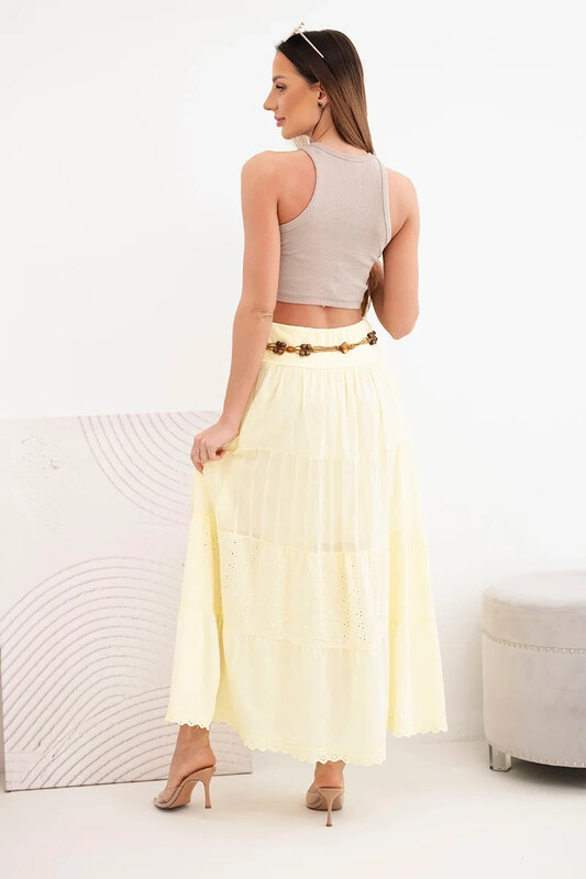 K-Fashion Dámska maxi bavlnená sukňa s čipkovou výšivkou a elastickým pásom žltá