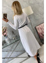 K-Fashion Šaty s ozdobným pásikom a nápismi bielej farby