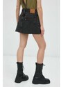 Rifľová sukňa Levi's čierna farba, mini, rovný strih