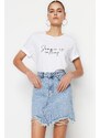 Trendyol Collection Svetlomodrá roztrhaná džínsová sukňa