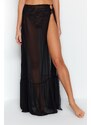 Trendyol Collection Čierna maxi pletená sukňa s doplnkami