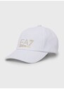 Bavlnená čiapka EA7 Emporio Armani biela farba, s nášivkou