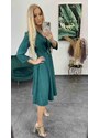 PrestigeShop Midi elegantné šaty s áčkovou sukničkou, prekladaným výstrihom a opaskom - zelené