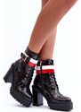 Basic Masívne kožené lesklé členkové topánky s červeno-bielym remienkom