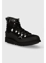 Semišové topánky A-COLD-WALL* ALPINE BOOT pánske, čierna farba, ACWUF093