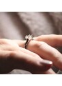 OLIVIE Strieborný zásnubný prsteň AMBER 4131