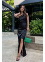 Bicotone - čierna elegancia - šaty, ktoré rozprávajú príbeh krásy v jemnom tieni