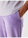 4F Dievčenské velúrové nohavice typu jogger- fialové