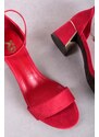 XTI Červené semišové sandále na hrubom podpätku 142836