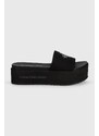 Šľapky Calvin Klein Jeans FLATFORM SANDAL MET dámske, čierna farba, na platforme, YW0YW01036,