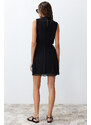 Trendyol Collection Čierne šifónové mini tkané šaty so stojačikom v línii A