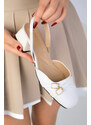SOHO Biele dámske klasické topánky na podpätku
