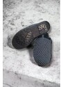 MJARTAN-Čierne papuče s bielymi bodkami