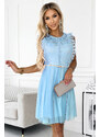 numoco basic 454-4 Šaty GRETA s čipkou a zlatým opaskom - MODRÉ
