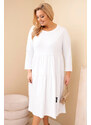 K-Fashion Dámske bavlnené šaty s volánmi a volánovými rukávmi v bielej farbe