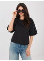 Sublevel Čierna dámska blúzka s okrúhlym výstrihom