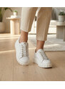 OLIVIA SHOES Biele tenisky s nariasením na jazyku na podošve ML38 8000